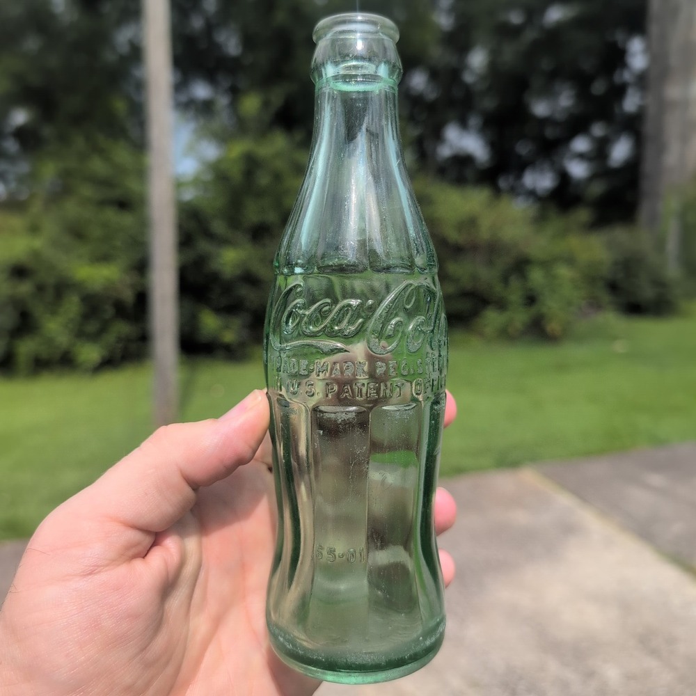 Vintage Coca-Cola Nashville TN 1965 Hobbleskirt 6.5oz Green Glass Coke Bottle - Picture 1 of 3